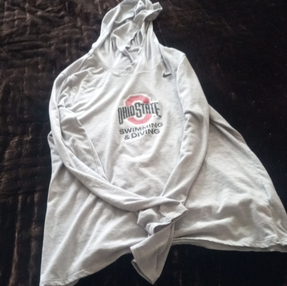 Nike Other - Nike Shirt Youth  L The Nike Tee Ohio State Buckeyes Hoodie Athletic Youth ...